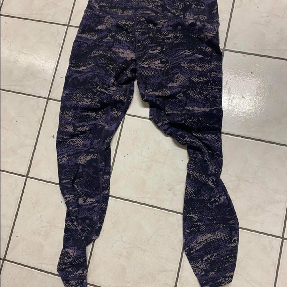 Lululemon size 8 super soft